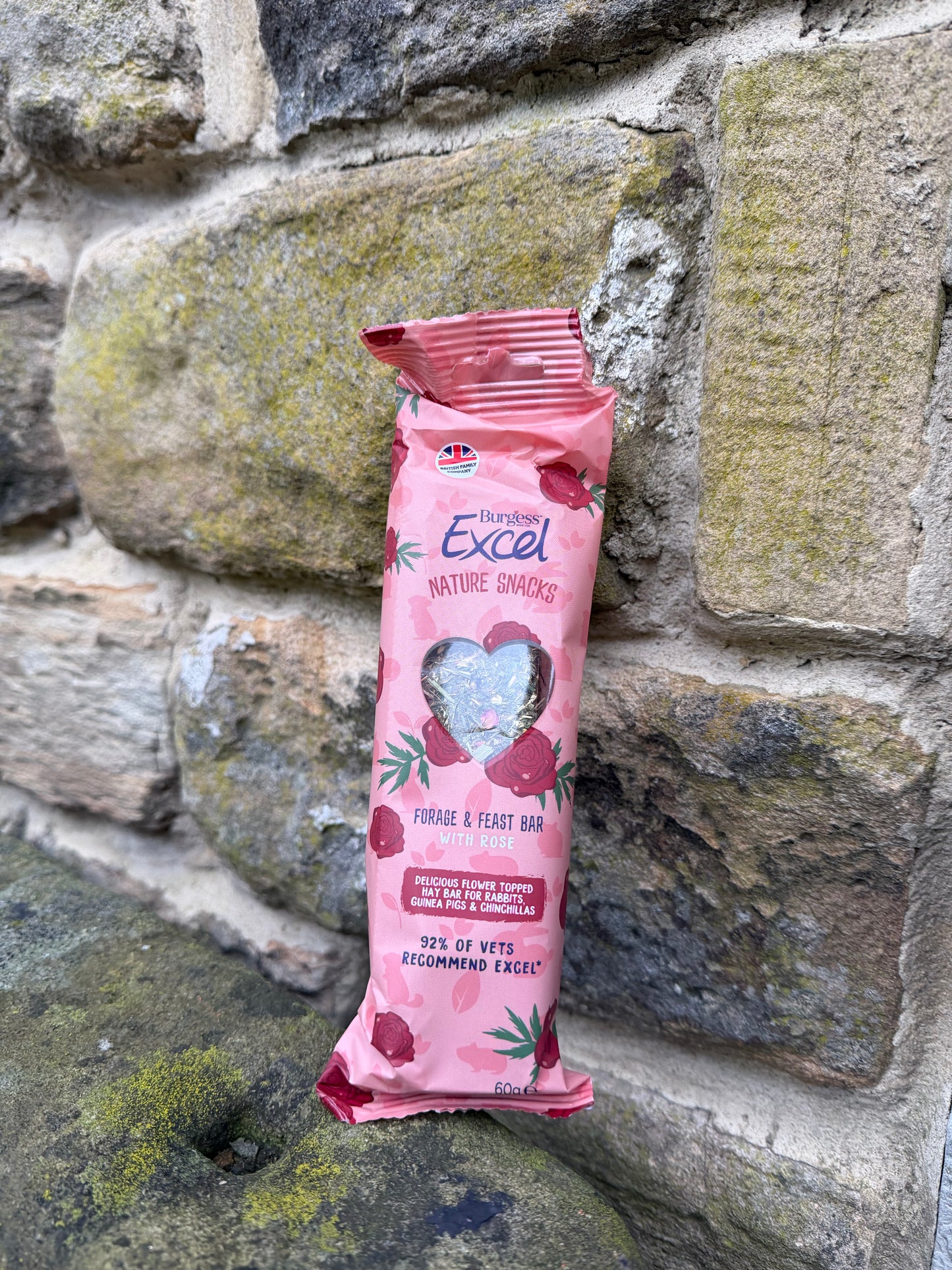 Burgess Excel Nature Snacks Forage & Feast Bar with Rose