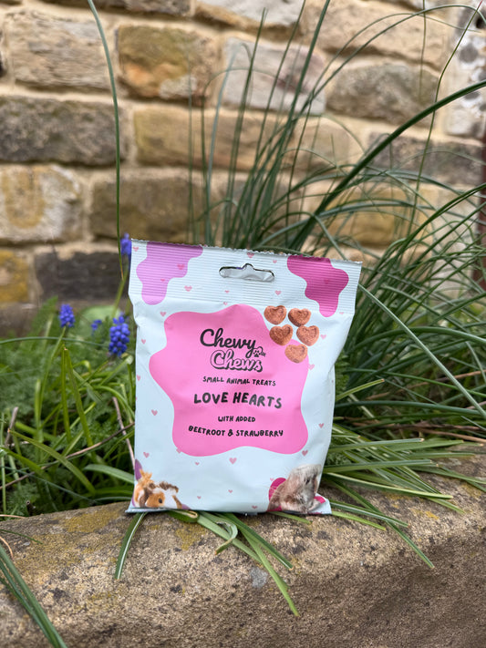 Beetroot & Strawberry: Love Hearts – Grain-Free Rabbit Treats by Chewy Chews