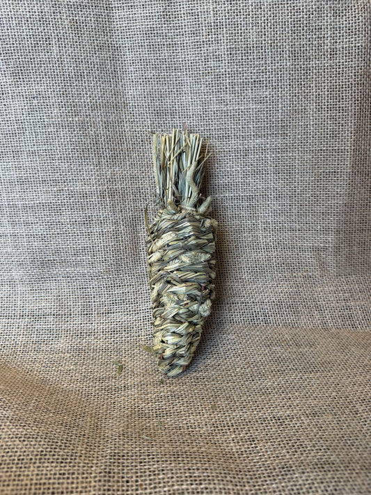 Woven Grass Carrot Toy