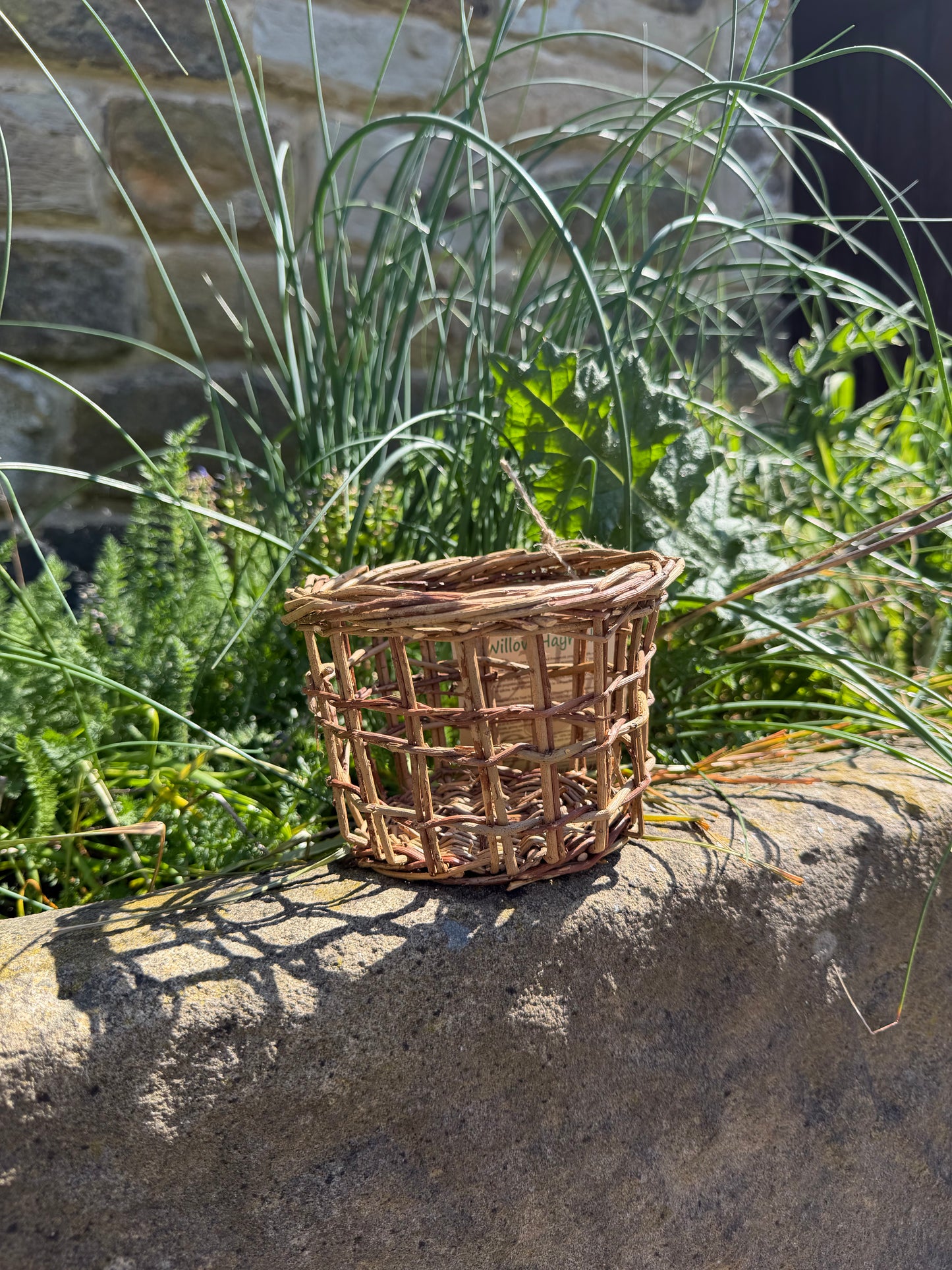 Nature First Willow Hayrack